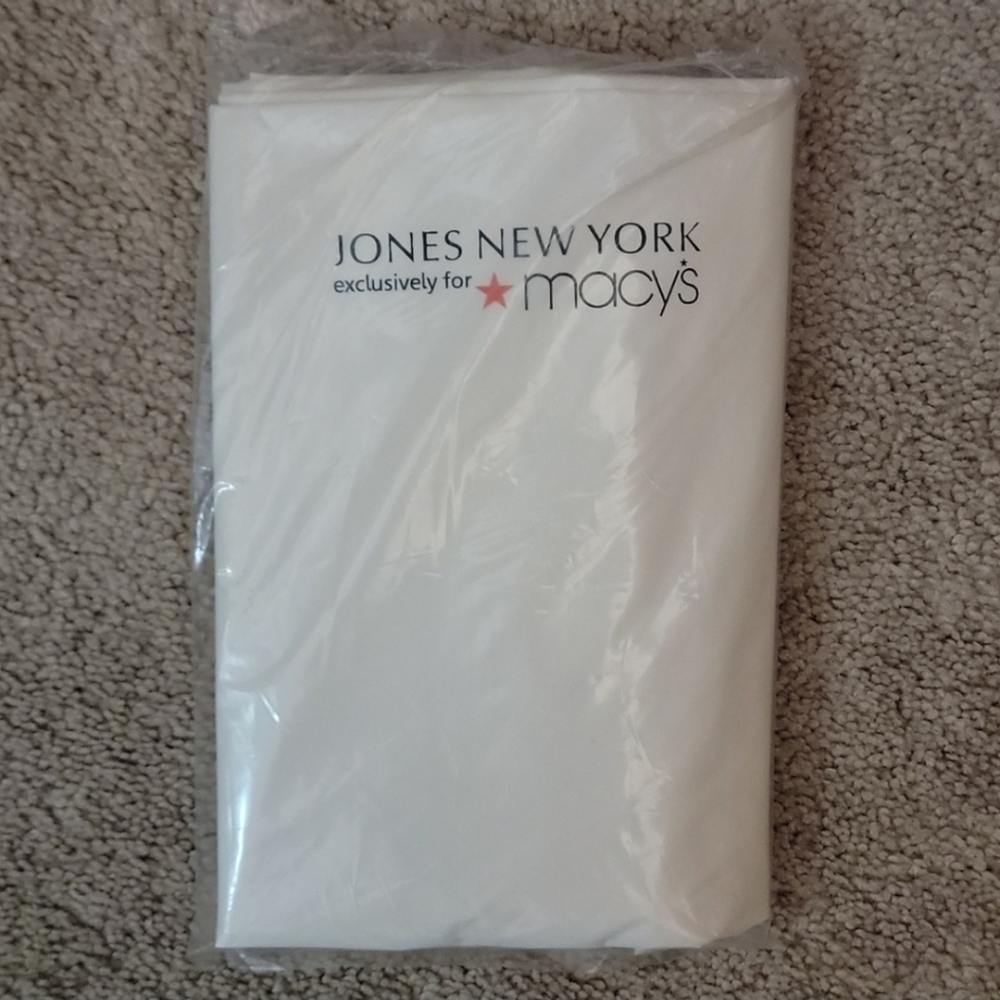 11 Garment Bags